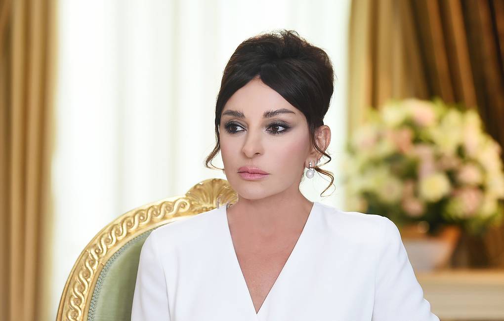 Birinci vitse-prezident rəsmi “Instagram” səhifəsində tibb işçilərinin peşə bayramı münasibətilə paylaşım edib – FOTO