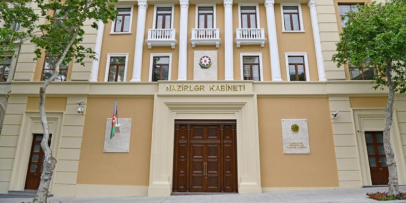 Sərt karantin rejimi günlərində işləməsinə icazə verilən sahələr - SİYAHI
