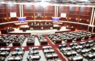Deputatlara bayram pulu VERİLİB