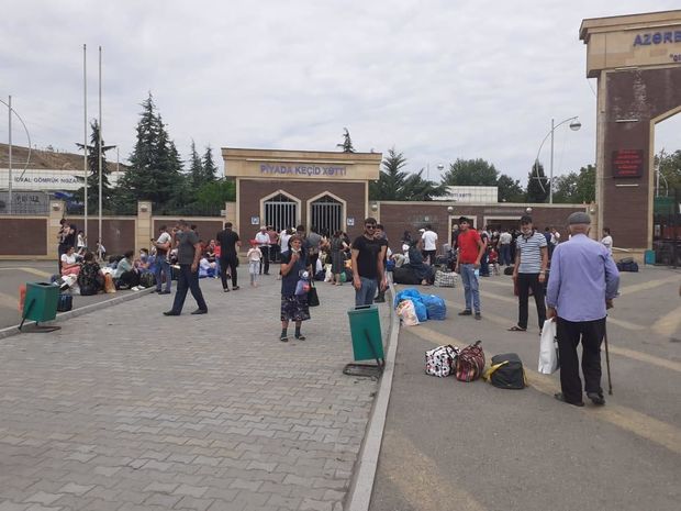 Gürcüstan azərbaycanlı vətəndaşlarını sərhəddən buraxmır