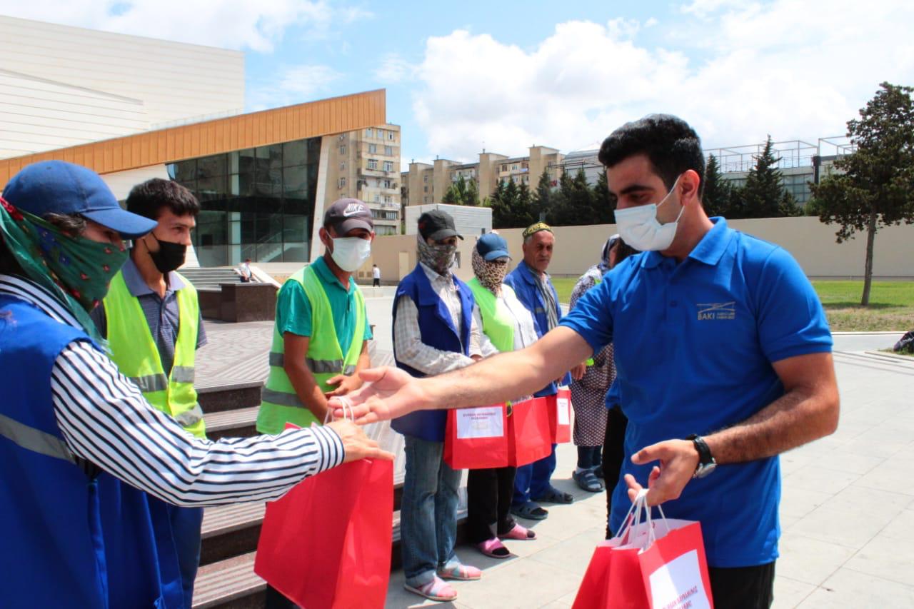 Bakı Gənclər Mərkəzi Müqəddəs Qurban Bayramı münasibətilə xeyriyyə aksiyası həyata keçirib - FOTOLAR