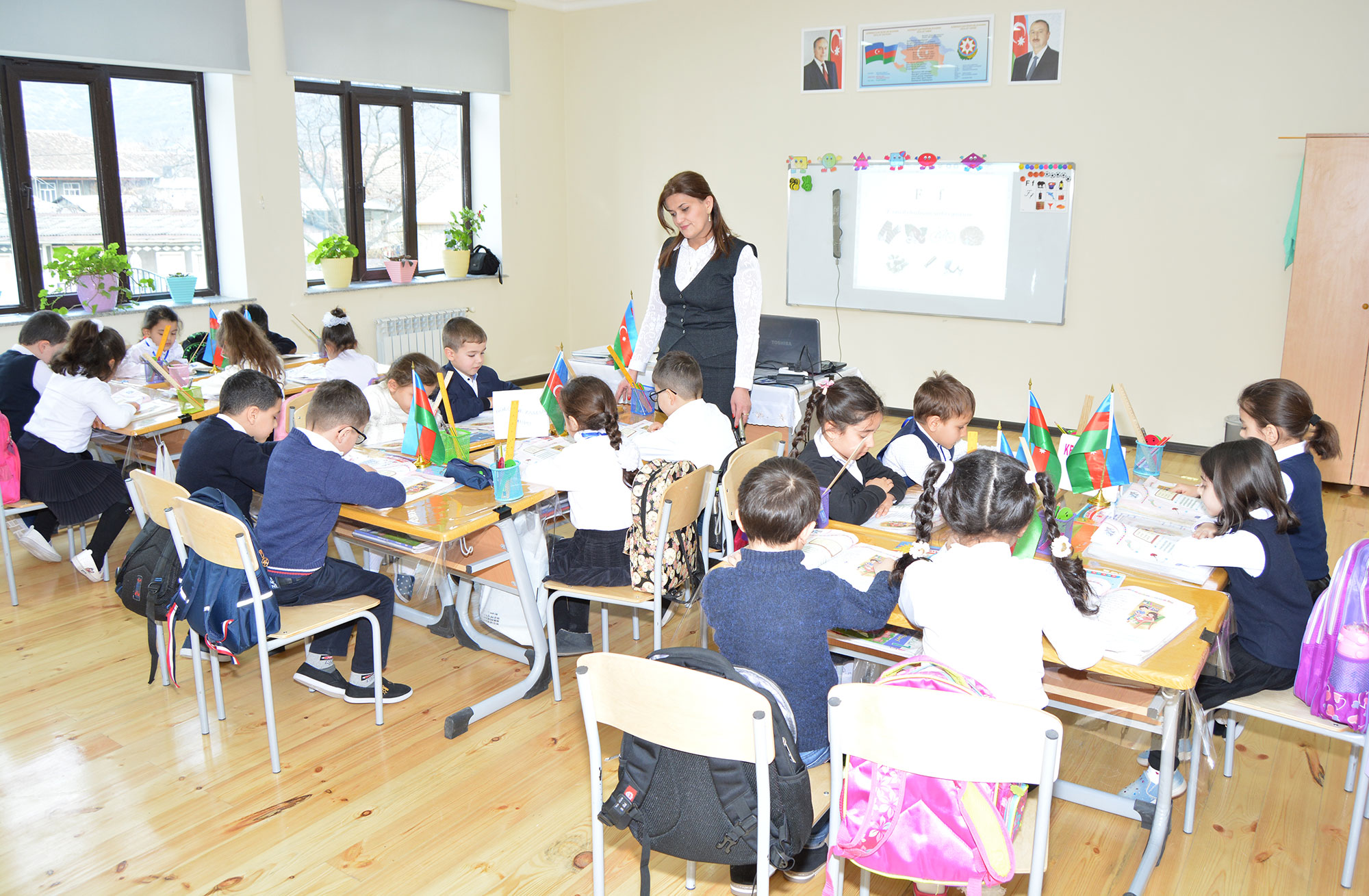Məktəblər sentyabrın 15-də açılacaq? - AÇIQLAMA
