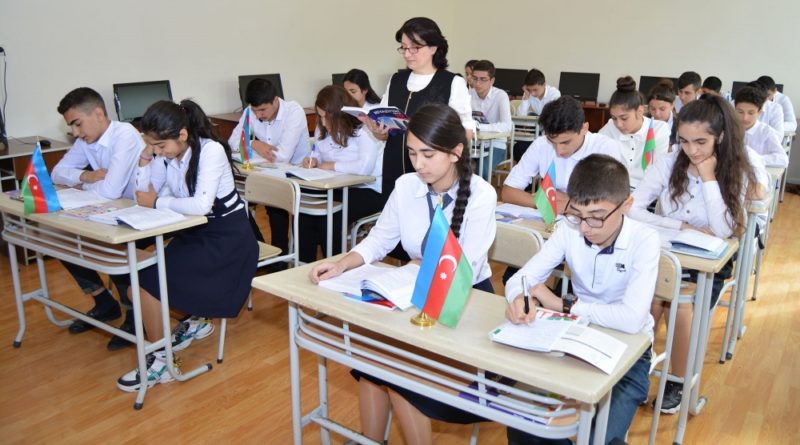 Onlayn təhsil formatında müəllimlərin maaşında azalma olacaqmı?