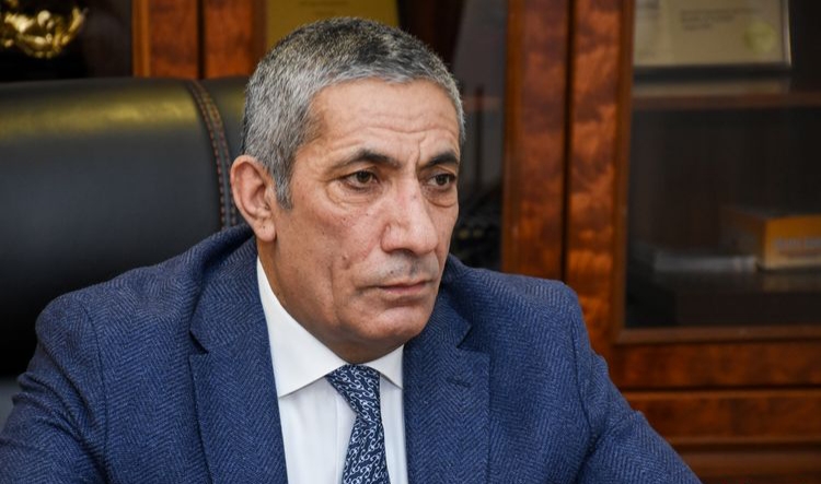YAP Siyavuş Novruzova toyda iştirakına görə töhmət verdi