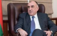“Şüvəlandakı bağımda dincəlirəm...” - Elmar Məmmədyarov