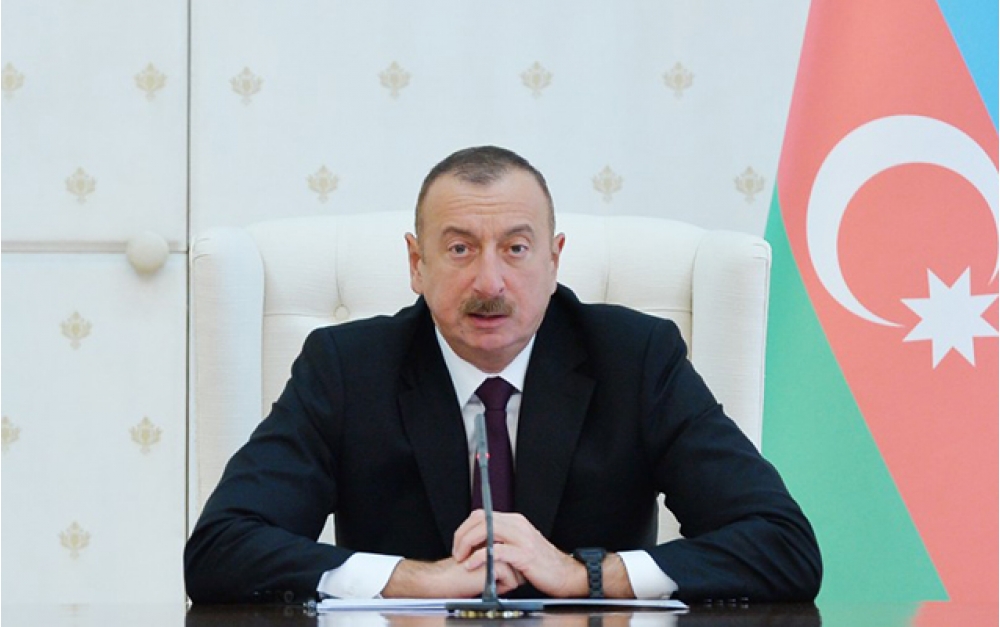 Prezident DSX-nin hərbi qulluqçularını təltif etdi - SƏRƏNCAM