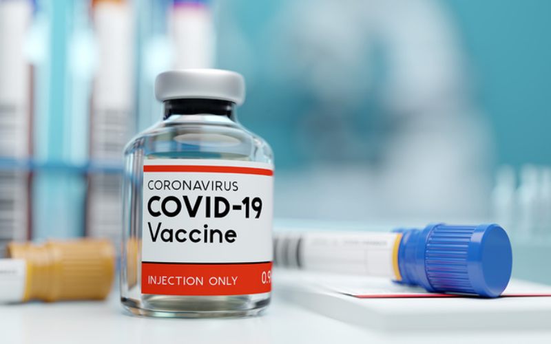 Türk alim COVİD-19 vaksininin hazır olacağı vaxtı AÇIQLADI