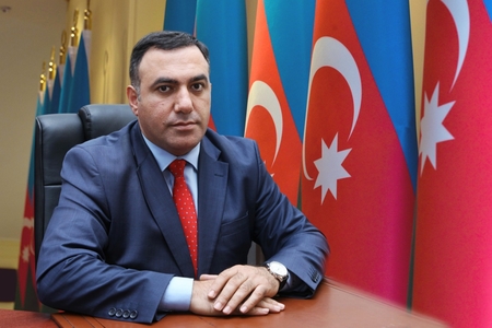 “Xalqımız işğal altındakı torpaqlarımızın tezliklə azad edilməsi üçün müharibə arzulayır” - Emin Həsənli
