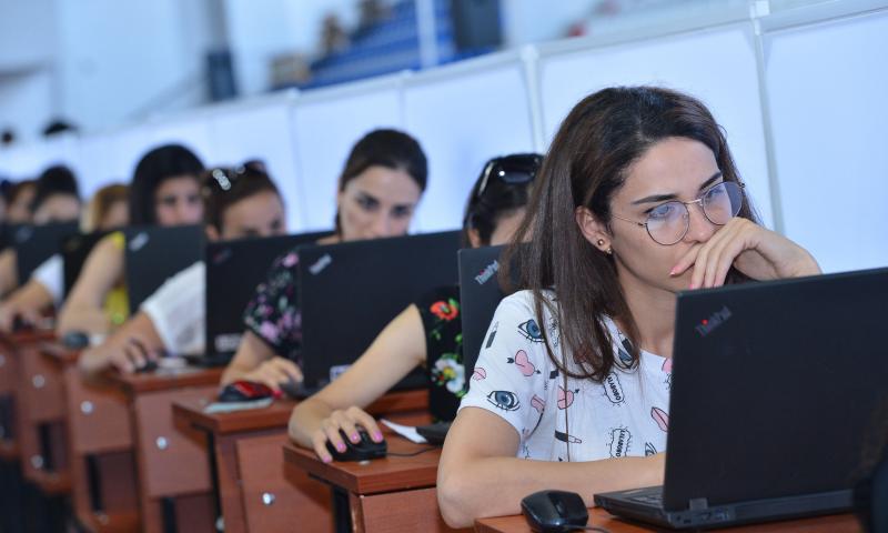 Bu gün riyaziyyat müəllimi olmaq istəyənlər imtahan verəcək