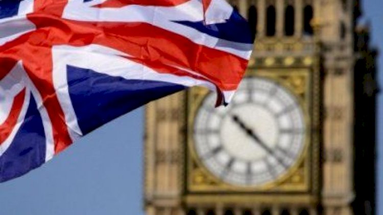 Böyük Britaniyada vətəndaşların bir-birinin evinə qonaq getməsi qadağan edildi