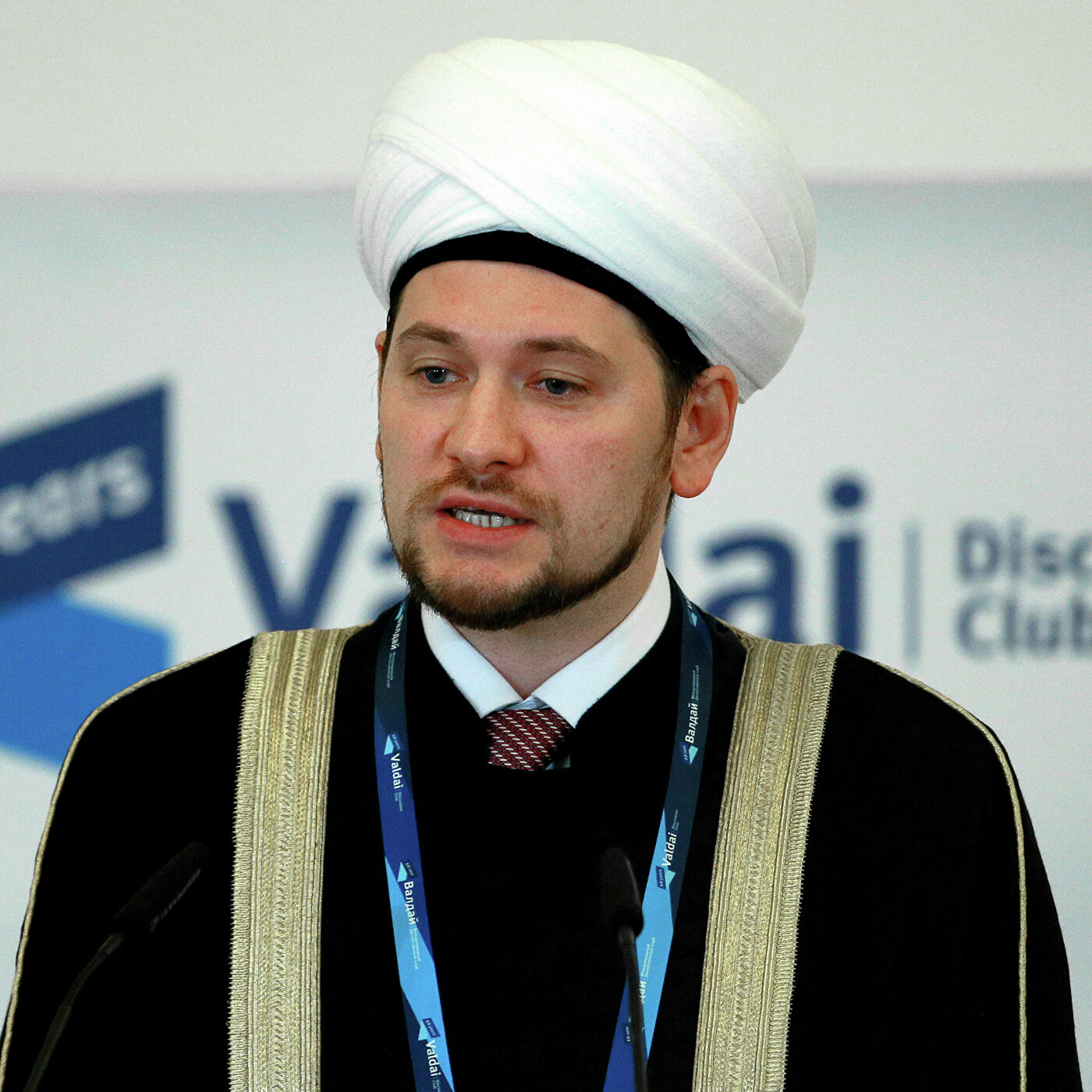 Moskva İslam İnstitutunun rektoru Demir Muxeddinov rektor Aqil Şirinovun Müraciətinə cavab məktubu ünvanlayıb