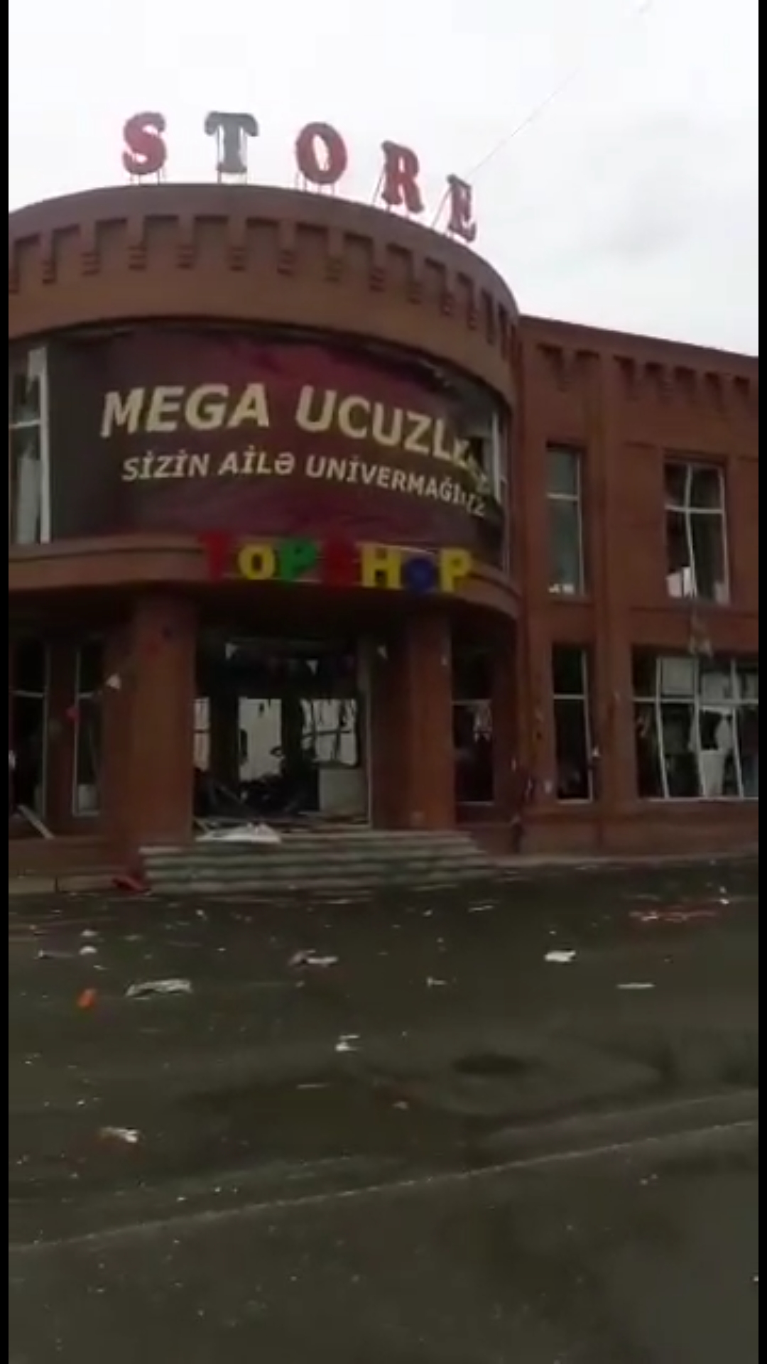Düşmən atəşinə tutalan Gəncə şəhərindən görüntülər-VİDEO