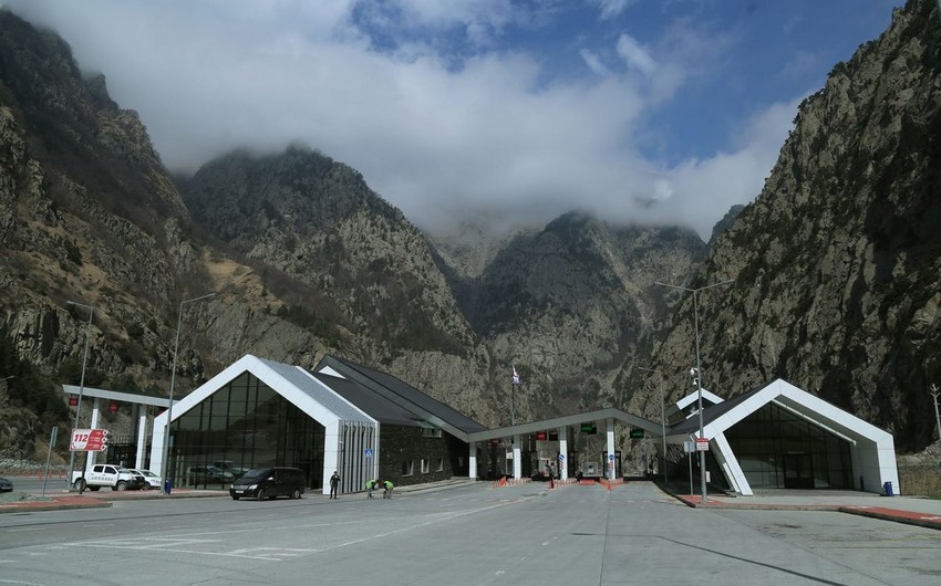Yolu gedən aparar: Ermənistan dünyaya yeni yolların xəyalını qurur