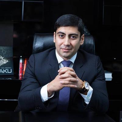 İş adamı Anar Əlizadə atası cəbhədə döyüşən beş yaşlı Safiyanın müalicəsini üzərinə götürdü - FOTO
