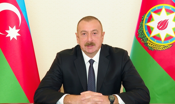 “Müsahibələrinizdə bir diplomat kimi verdiyiniz cavablar bizi valeh etdi” – Prezidentə yazırlar