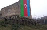 Şuşa qalasında şəhidlərin xatirəsinə sayğı duruşu