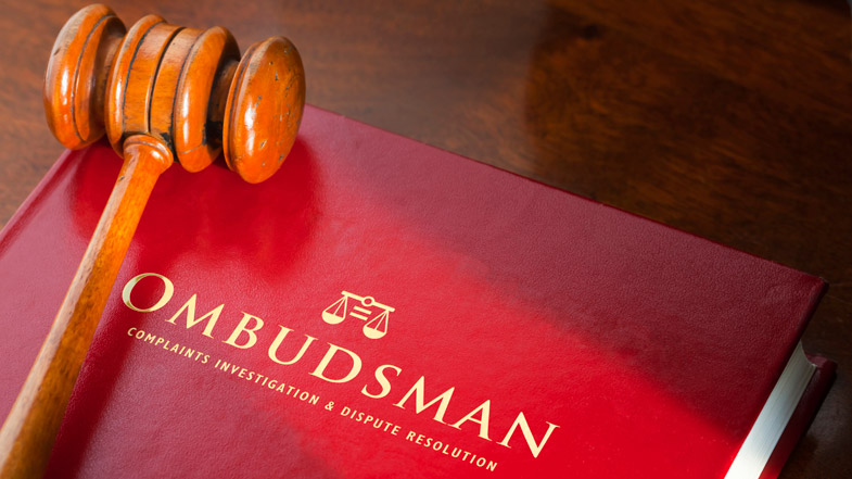 Ombudsman Aparatının əməkdaşları aztəminatlı ailələrə baş çəkiblər