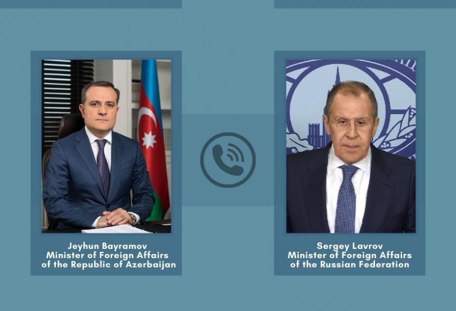 Azərbaycan və Rusiya baş nazirləri telefonla danışıb
