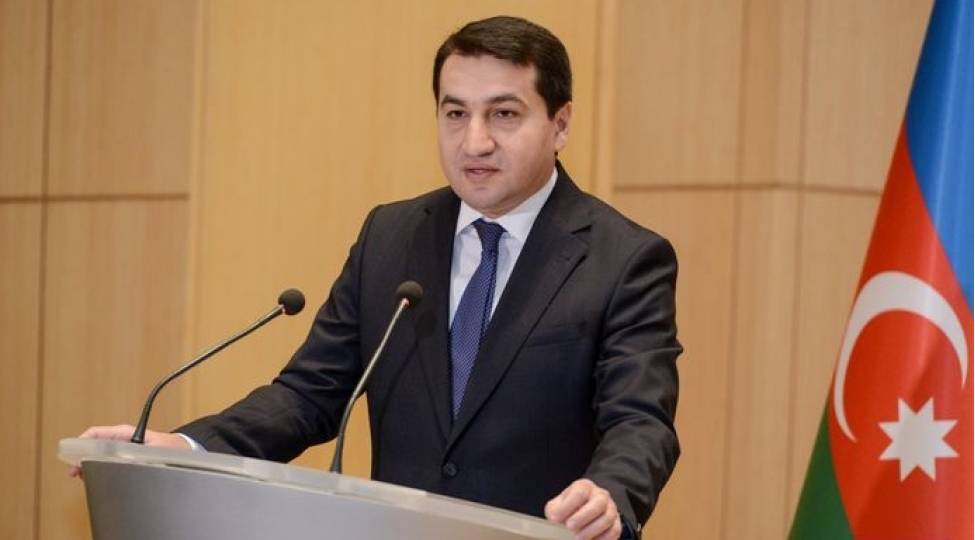 Hikmət Hacıyev mərkəzi icra hakimiyyəti orqanlarında ictimai şuraların yaradılması ilə bağlı görüş keçirdi