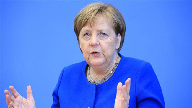Merkel Aİ-də koronavirusa qarşı peyvəndin tətbiqinə başlanılacağı tarixi açıqlayıb