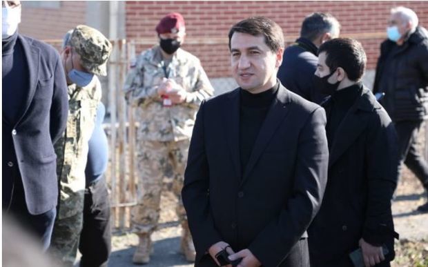 Hikmət Hacıyev: “Xarici diplomatlar erməni vandalizmini öz gözləri ilə görürlər”