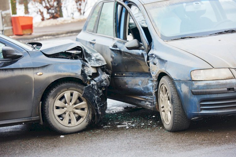 Bayram günü yol qəzalarında 5 nəfər ölüb, 4 nəfər xəsarət alıb