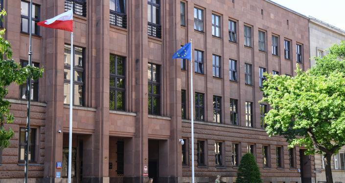 Polşa belaruslu konsulları deportasiya etdi