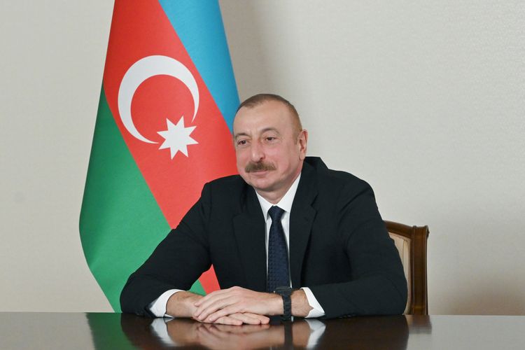 Prezident İlham Əliyev 8 Mart münasibətilə Azərbaycan qadınlarını təbrik edib