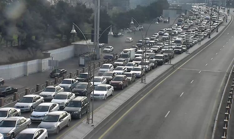 BNA: Paytaxtda bəzi küçələrdə sıxlıq müşahidə olunur