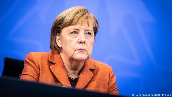 Merkel Qarabağdan danışdı