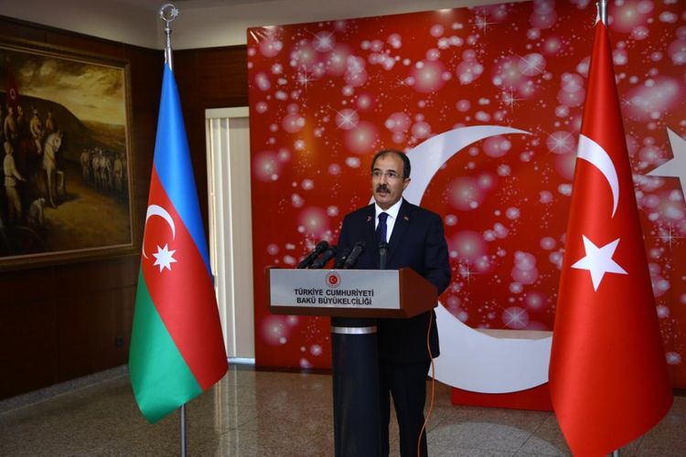 Səfir: “Qarabağdakı qələbə ilə Türkiyə-Azərbaycan qardaşlığı yeni mərhələyə qədəm qoyub”