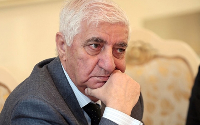 Xalq şairi Fikrət Qoca vəfat edib
