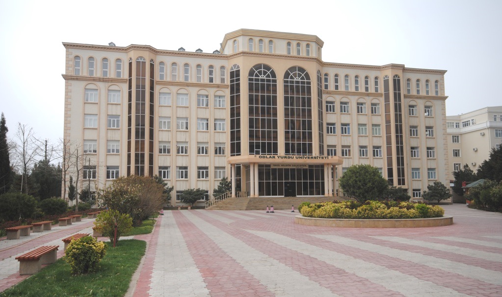 Odlar Yurdu Universitetində 