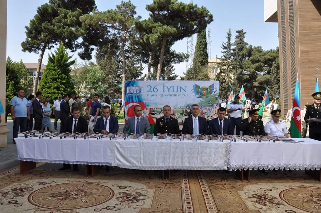 Biləsuvarda Vətən müharibəsi şəhidlərinin və qazilərinin orden, medallarla təqdimat mərasimi keçirilib - FOTO
