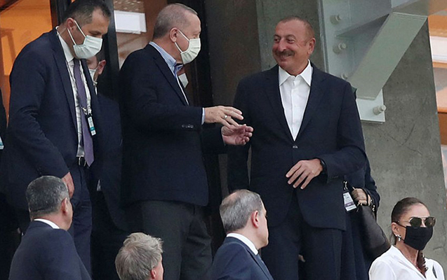 İlham Əliyevlə Ərdoğan Türkiyə-Uels matçında - Foto