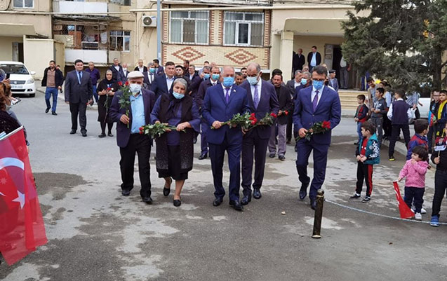 Suraxanıda şəhidin xatirəsinə bulaq abidə kompleksi inşa edildi - Fotolar