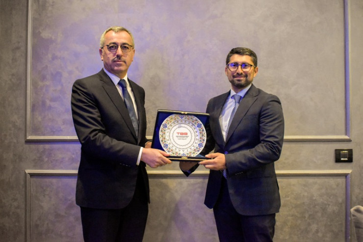 Qarabağ Dirçəliş Fondunda Türkiyə Bələdiyyələr Birliyi ilə səmərəli görüş -FOTO
