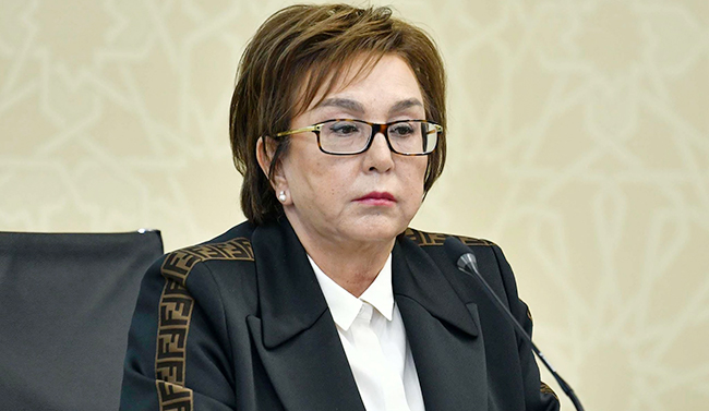 Məleykə Abbaszadə özəl kursları tənqid etdi