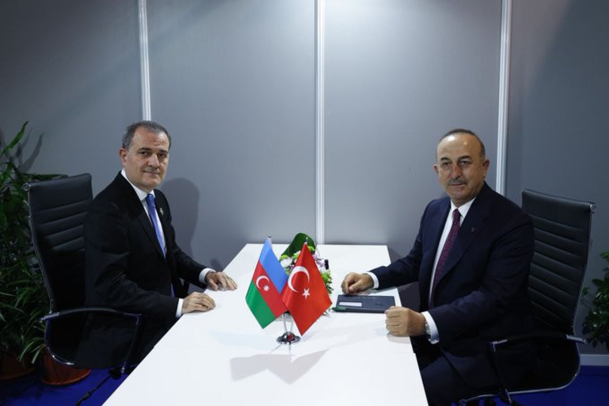 Azərbaycan və Türkiyə XİN rəhbərləri Belqradda görüşüb - YENİLƏNİB