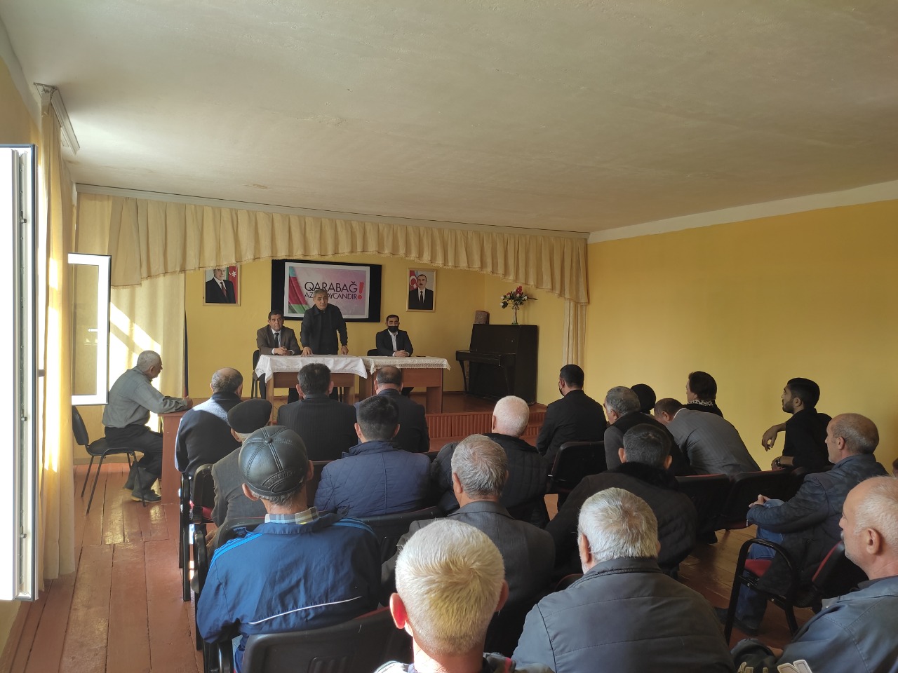 Deputat İlham Məmmədov Yevlax rayon Yuxarı və Aşağı Qarxun kəndlərinin sakinləri ilə görüş keçirib - FOTO