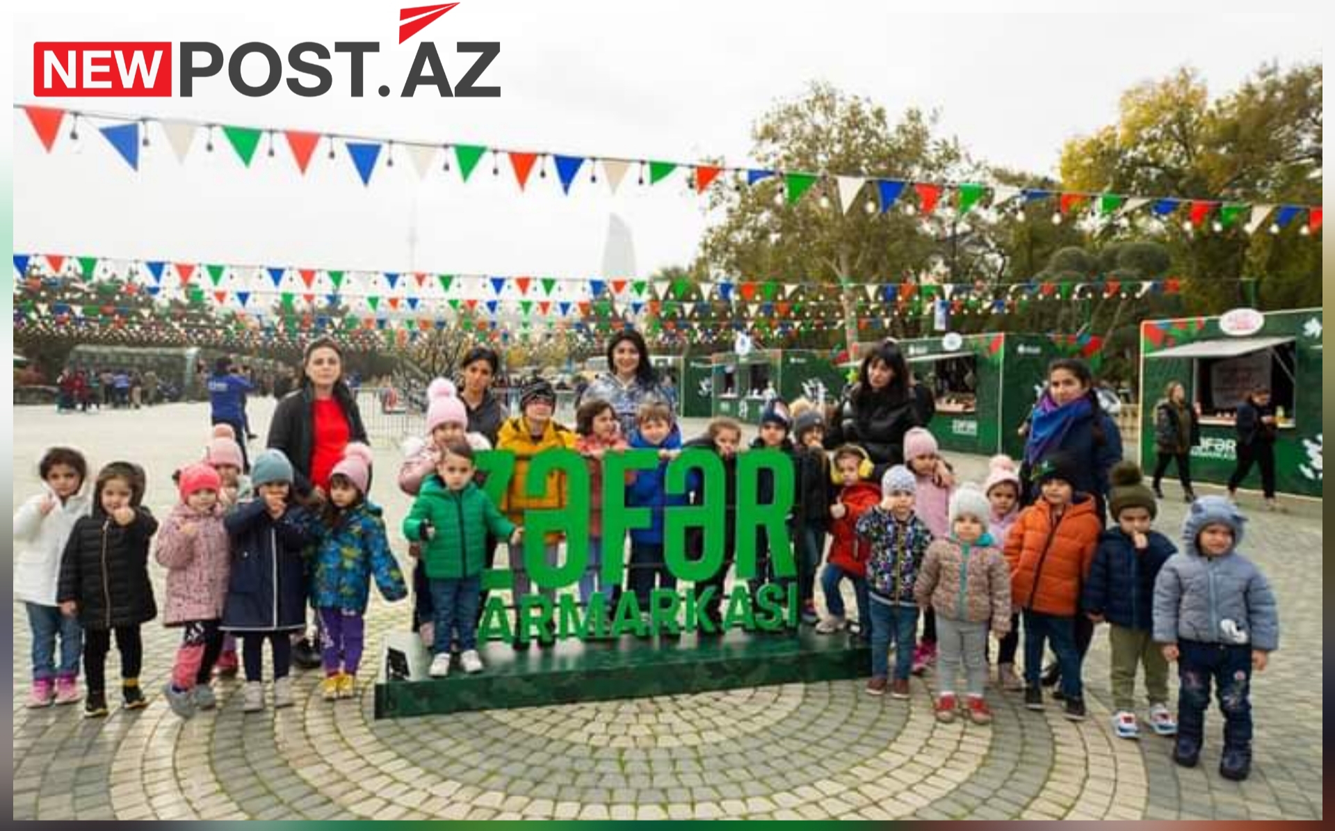 Buta bağçasının rəhbərliyi fidanlarla birlikdə 