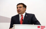 Saakaşvili vəkilləri ilə görüş zamanı huşunu itirərək yıxılıb