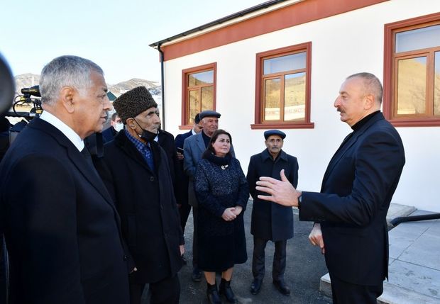 Prezident: “Bizə tarix versinlər, Zəngəzur dəhlizi nə vaxt açılacaq” - VİDEO