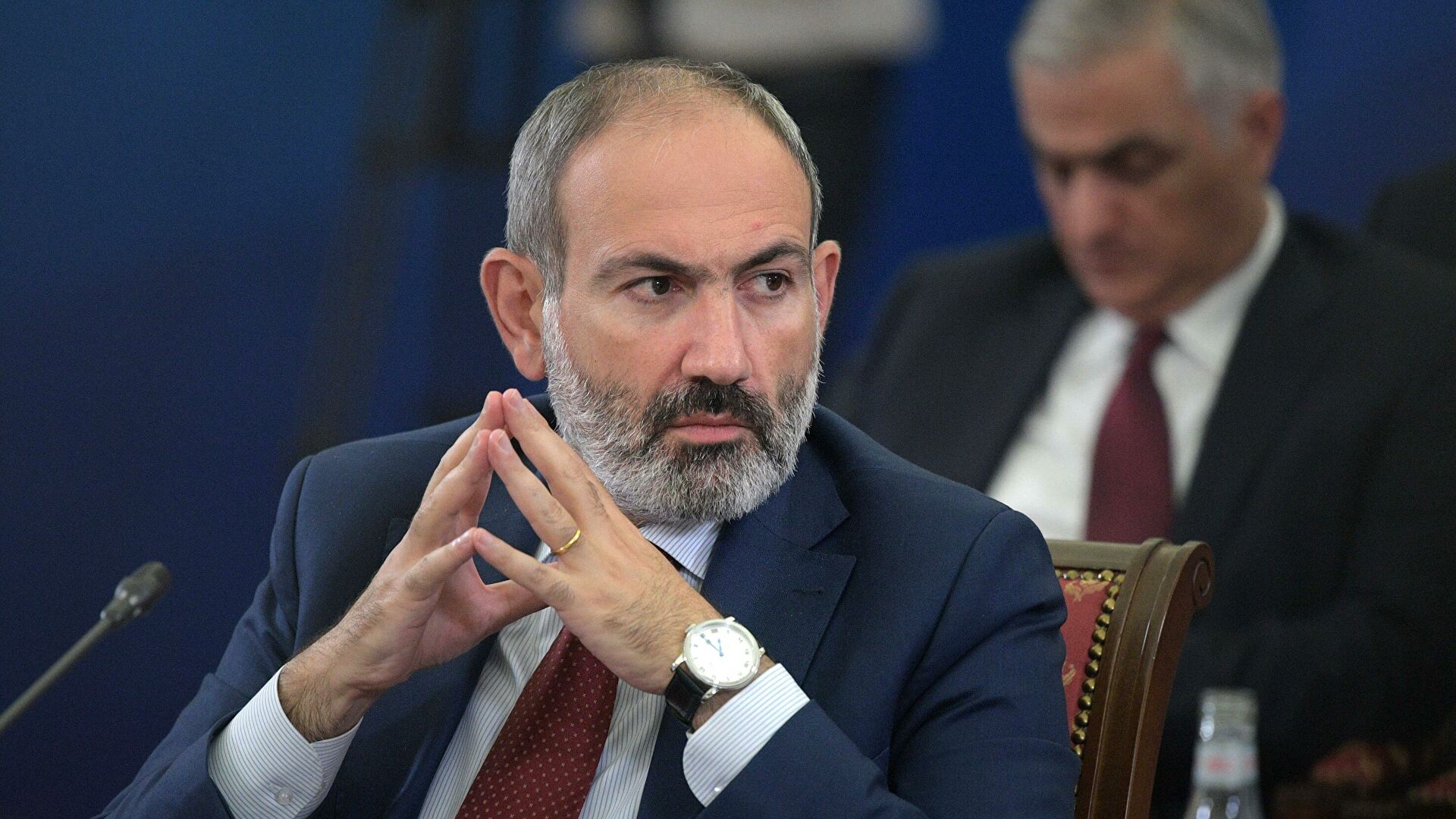 “Orduya daha çox qadın cəlb edilməlidir” - Paşinyan