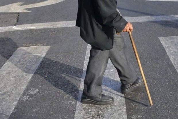 Paytaxtda ahıl kişini avtomobil vuraraq öldürdü