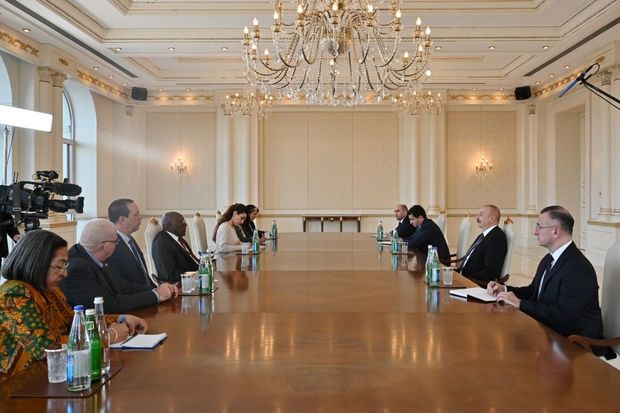 İlham Əliyev Slovakiya parlamentinin sədrini qəbul edib