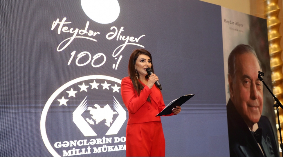 “Gənclərin Dostu” Milli Mükafatı təqdim olunub - FOTO