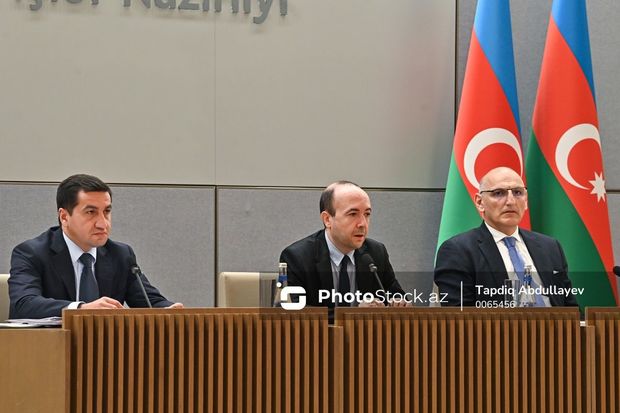 Xarici İşlər Nazirliyində brifinq keçirilir - CANLI YAYIM