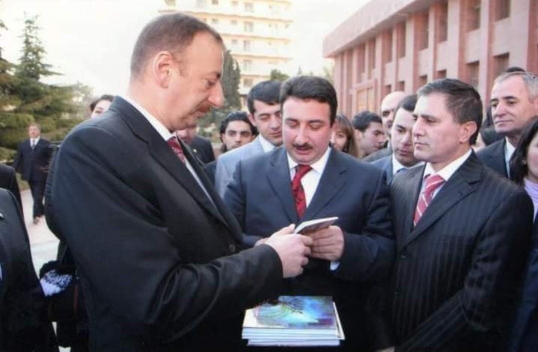 Gənclər Fondunda bilinən QARA izlər - FOTO