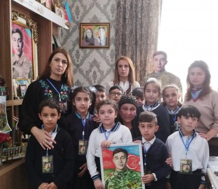 ŞƏHİD ANASI: Hər axşam onun yolunu gözləyirəm...FOTO